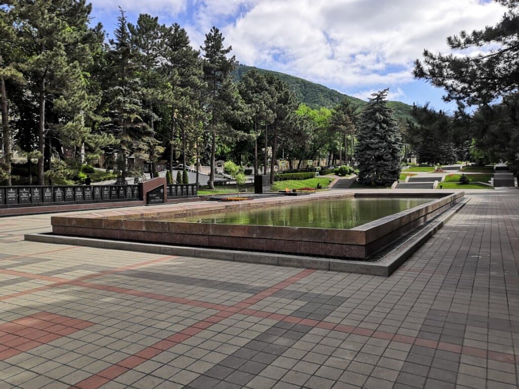 Чаша слёз"...