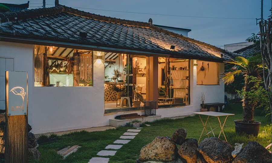 Dongmyeongdong Cafe Street 3 Photo courtesy Gwangju Metropolitan city