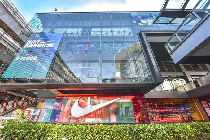 Near Siam station, the hub of trendy fashion of Bangkok 