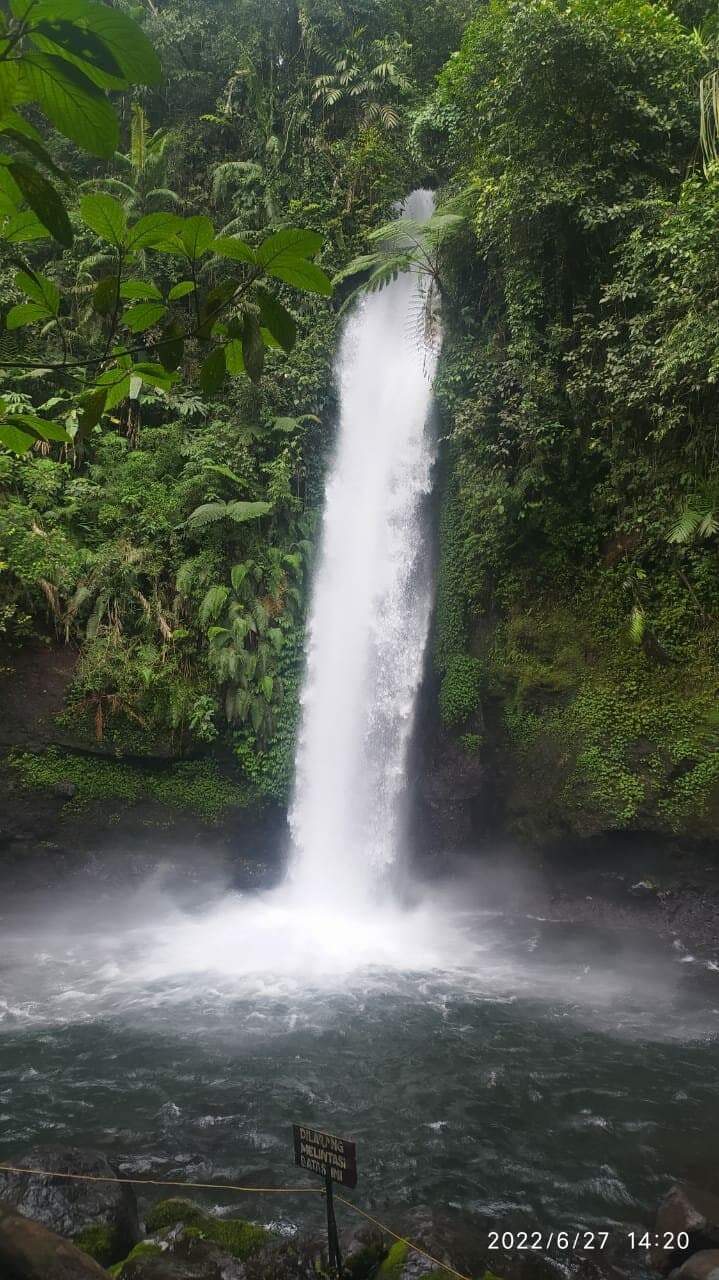 Situ Gunung Suspension Bridge