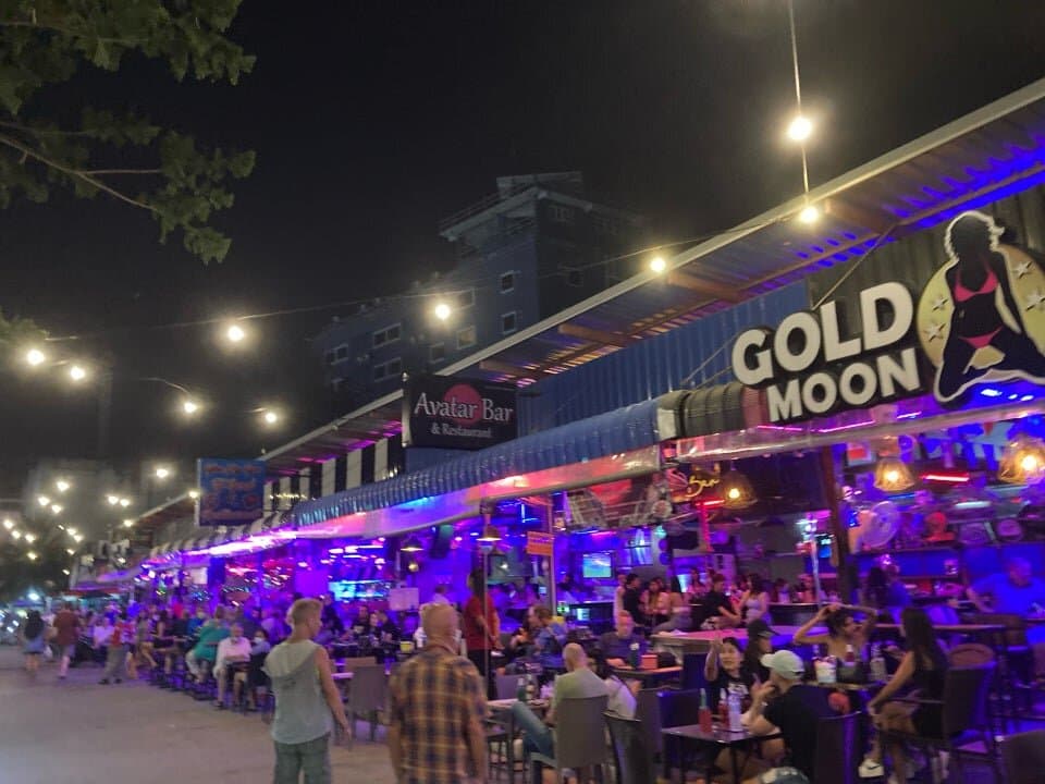 Много разный ресторанов