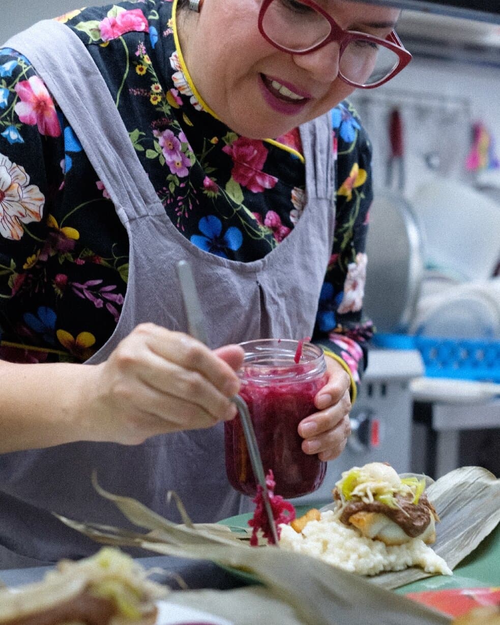 Cena artística en Museo del Cacao