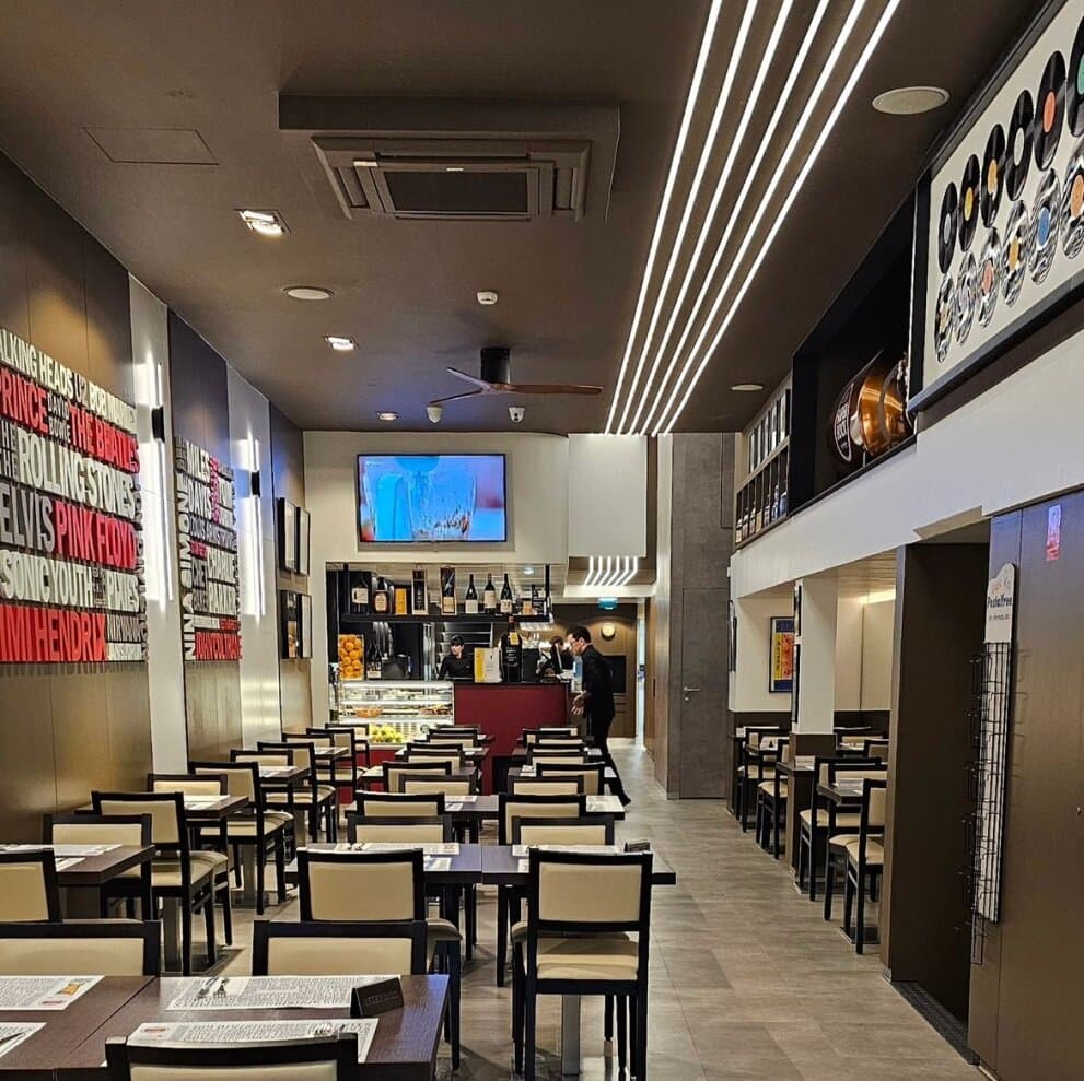 Imagem da sala principal. 2024 