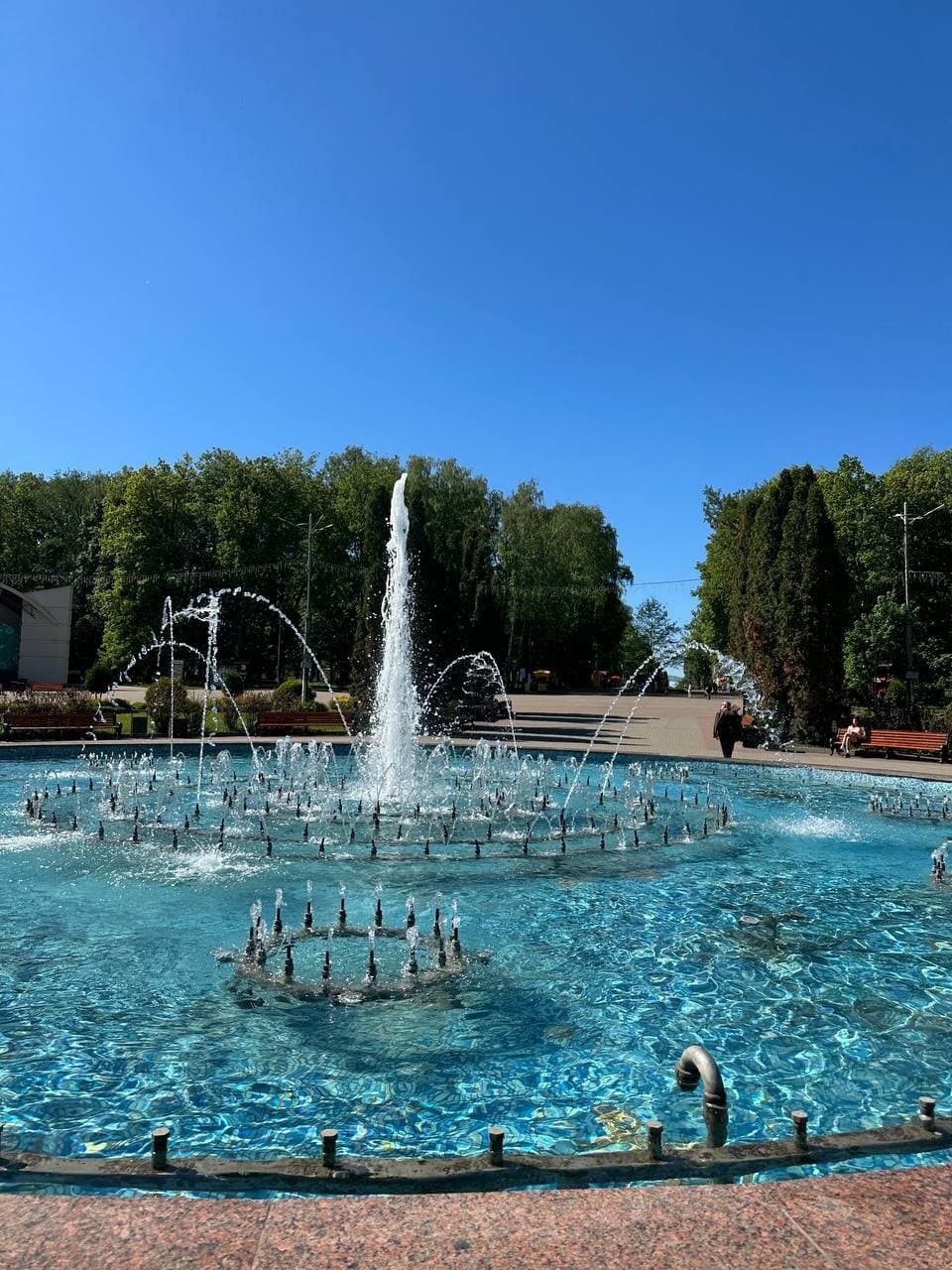 Центральный фонтан 