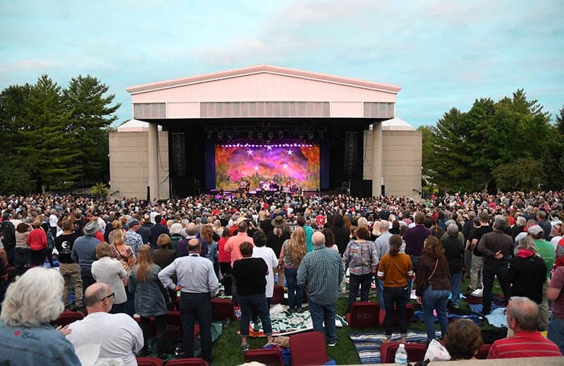 Fraze Pavilion is southwestern Ohio’s premiere neighborhood outdoor entertainment venue, where we celebrate “Summer’s Best Live Music Under the Stars” ever since Marvin Hamlisch christened the 4300-seat amphitheater in 1991.