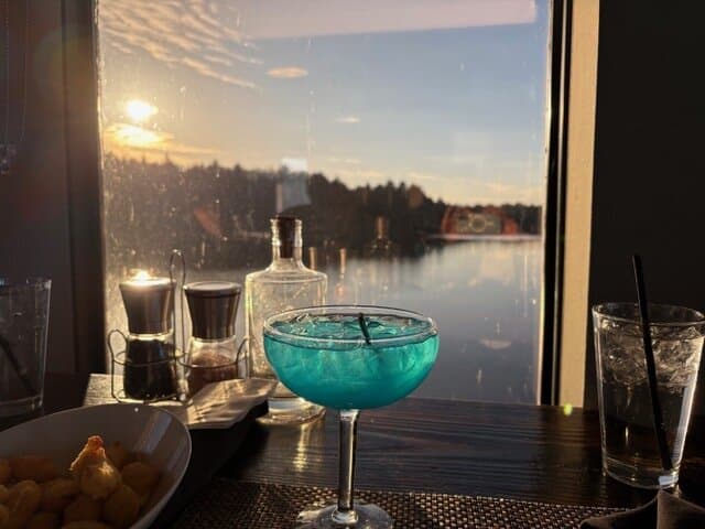 The Dells Boathouse - Waterfront Dining & Bar