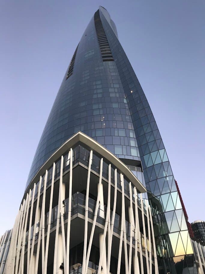 Reflecting the last rays of the Day