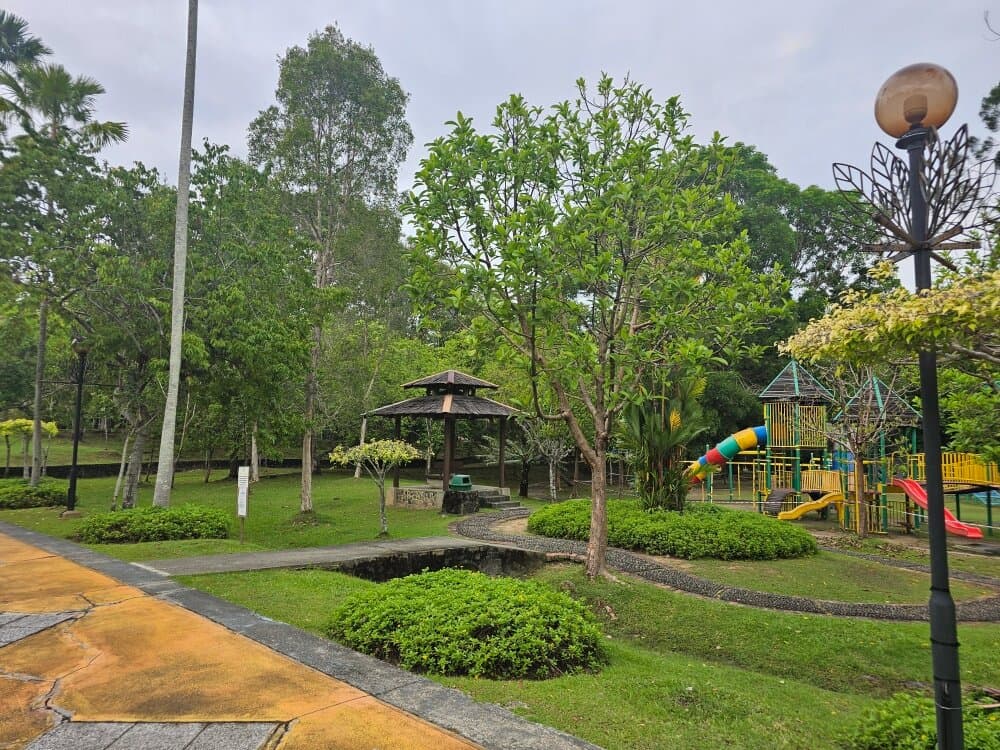 Taman Ujana Rimba Tropika