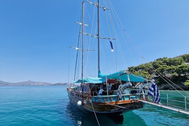 Take a Boat Trip to the Saronic Islands
