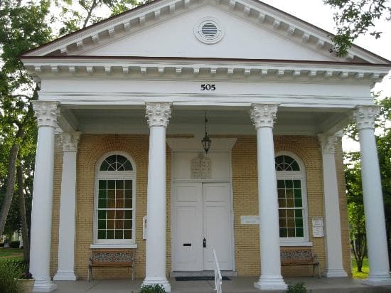The Synagogue from the outside
