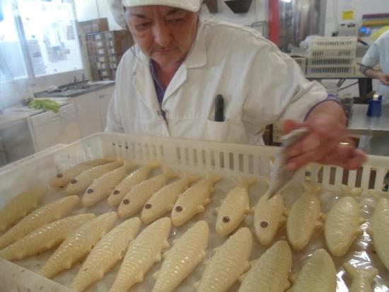 Decorating the Chocolate Fish