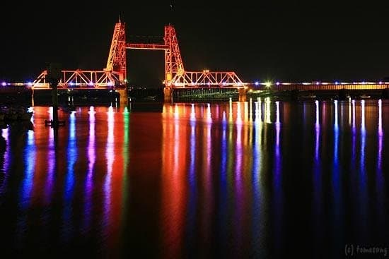 ライトアップされた筑後川昇開橋