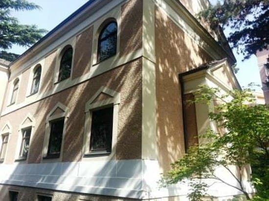 Jewish Synagogue: From Outside
