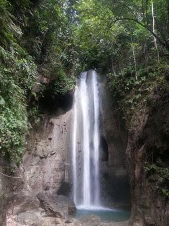 Binalayan Hidden Falls