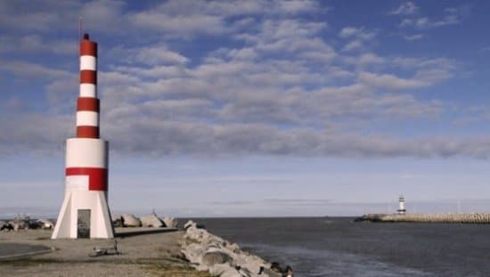 O Farol da Barra é um ponto ideal passeios românticos, familiares ou entre amigos