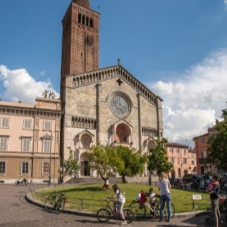 Piacenza piazza duomo 