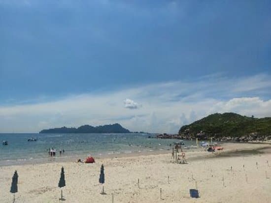 Dongchong Beach