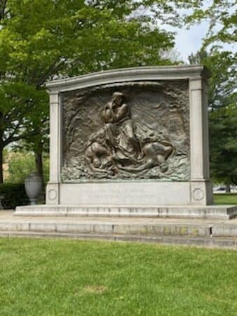 Sculpture commemorating Maine soliders and sailors.