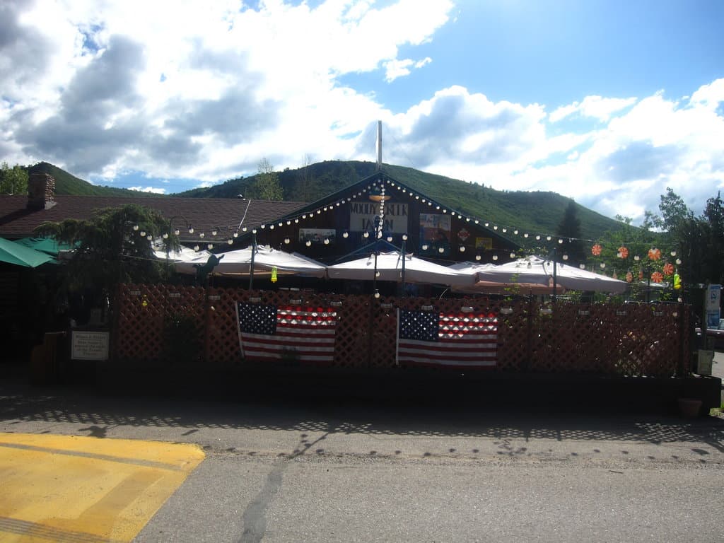 Woody Creek Tavern