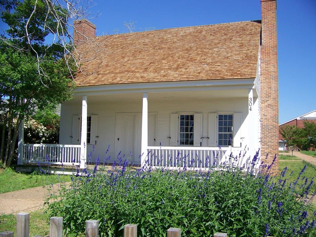 Durst-Taylor Historic House and Gardens