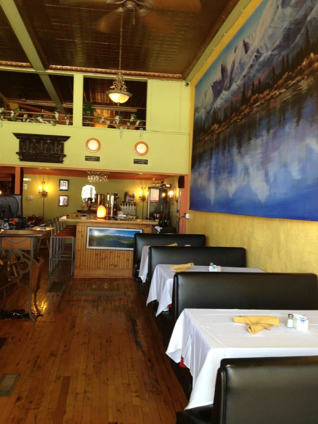 amazing dining atmosphere