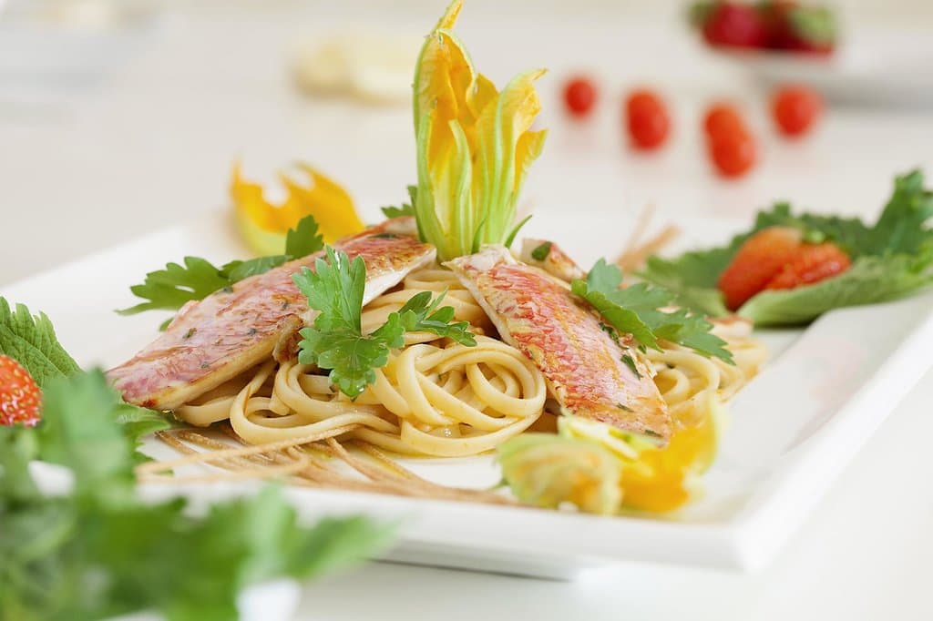 ... Fettuccine con Filetti di Triglie e Fiori di Zucchine