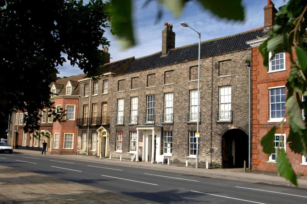 Exterior of Elizabethan House Museum on South Quay