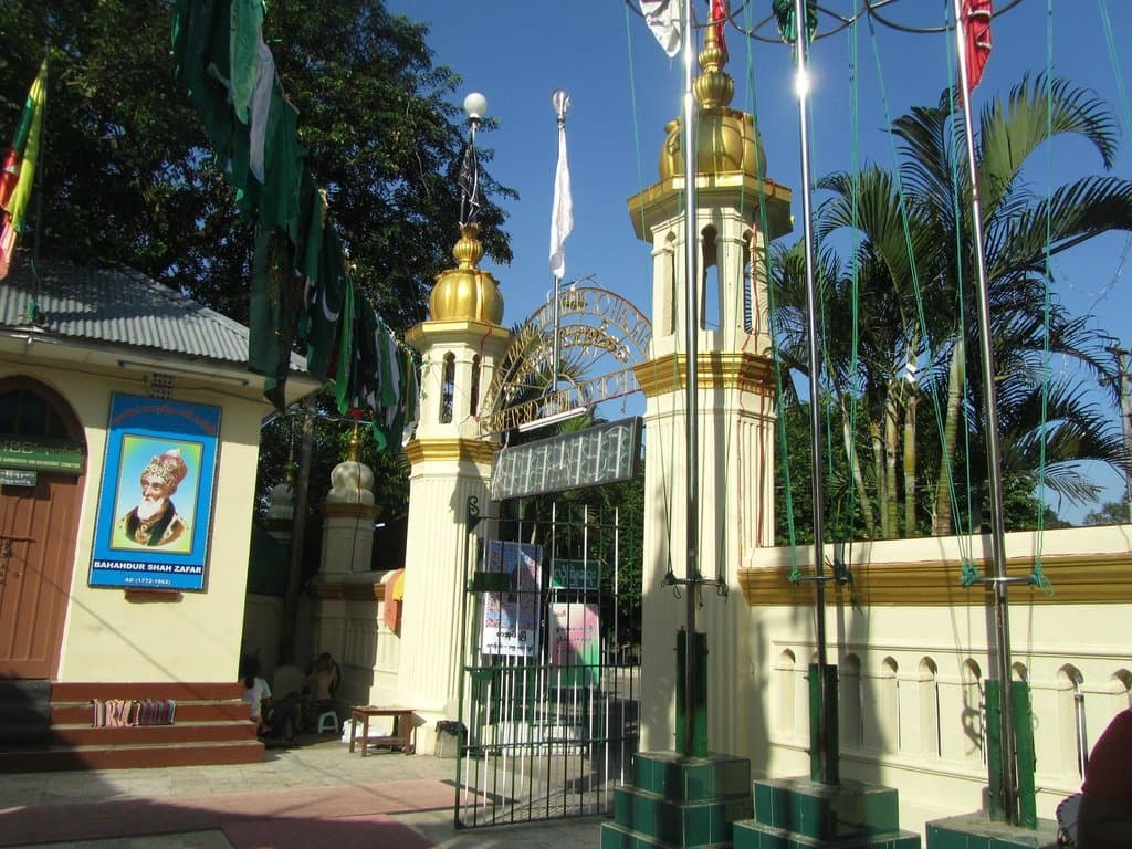 Nov 10, 2012 Entrance
