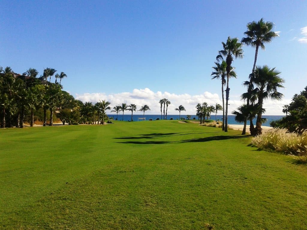 Hole 3 par 4 Ocean course