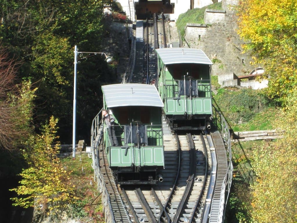 Passing up and down cars