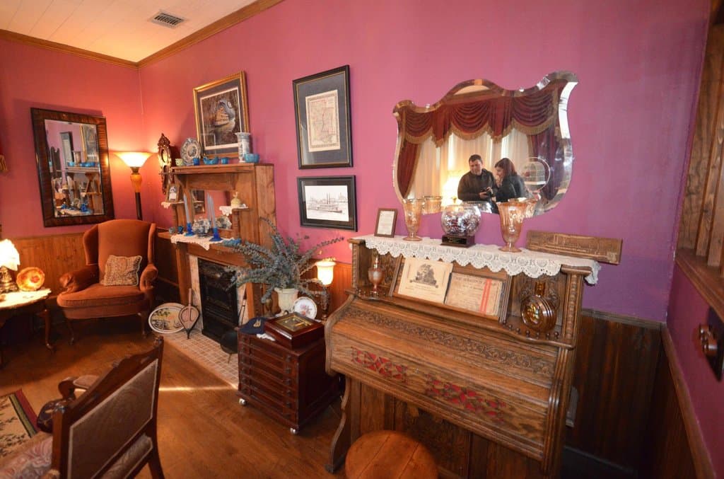 Hunted House tour of The Grove, Jefferson, TX