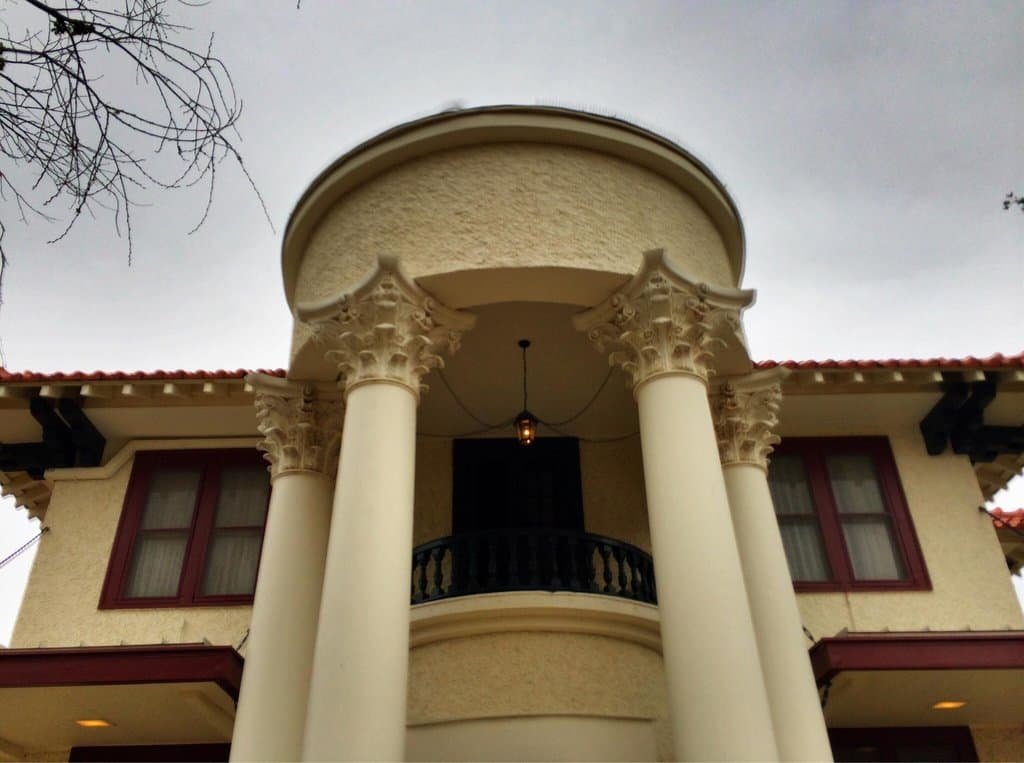 Balcony off ball room