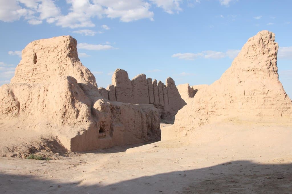 Для сравнения: городище Аяз-Кала в Хорезмской области