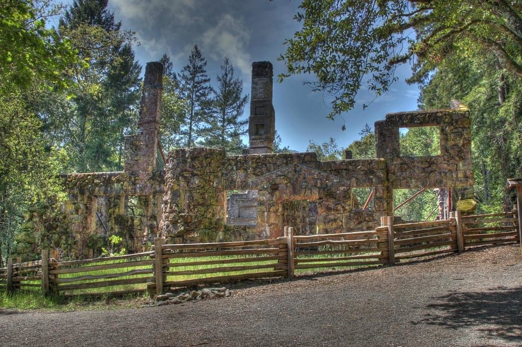 Wolf House Ruin, burned in 1913.  London never lived in it.