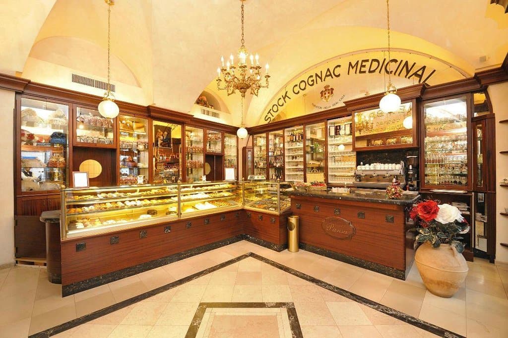 Gli interni del nostro locale storico d'Italia