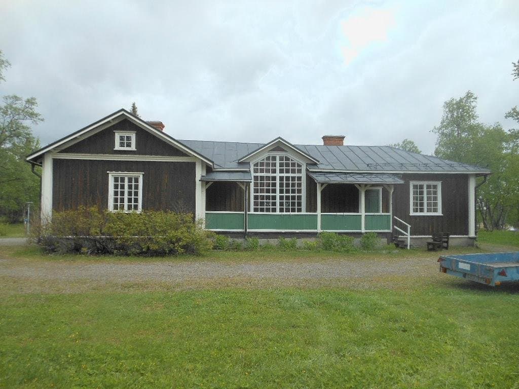 The side of the building facing LKAB mine