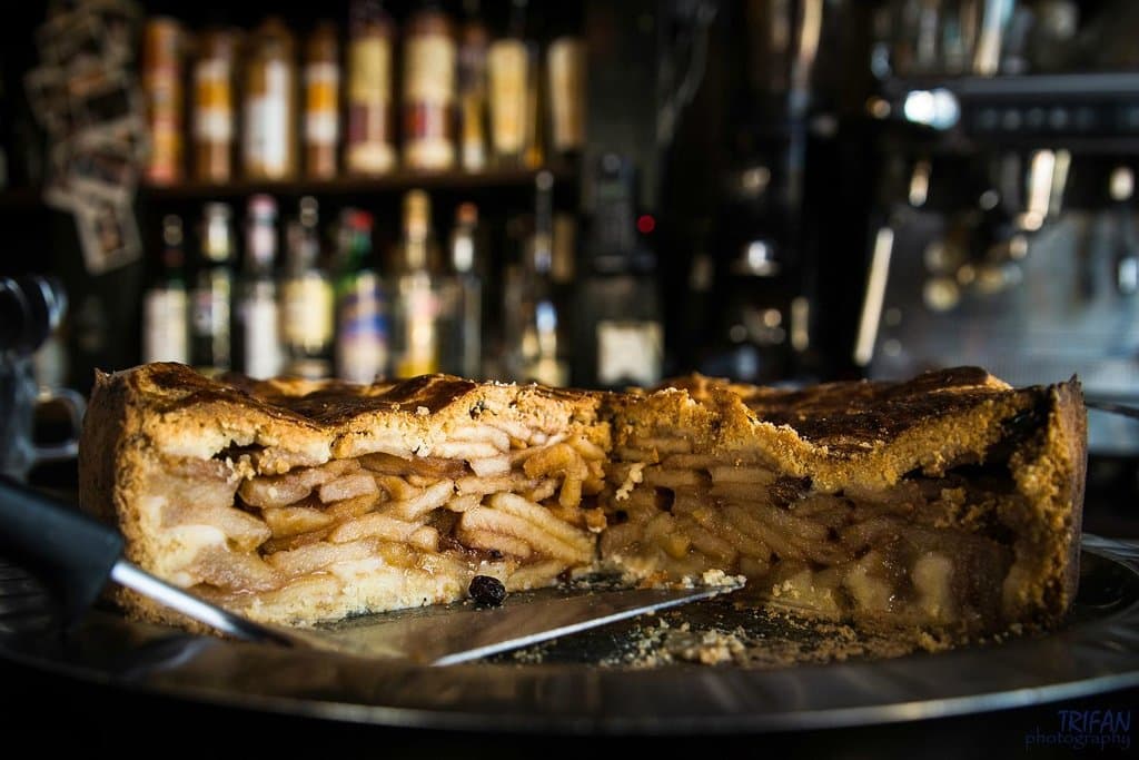 Apple pie - the first tour stop!