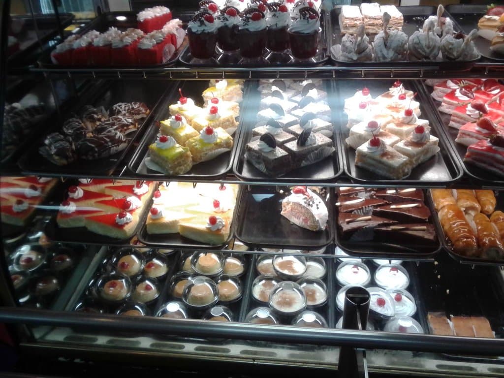 Dulces al estilo de Puerto Rico (flan de queso, vainilla, tembleque)