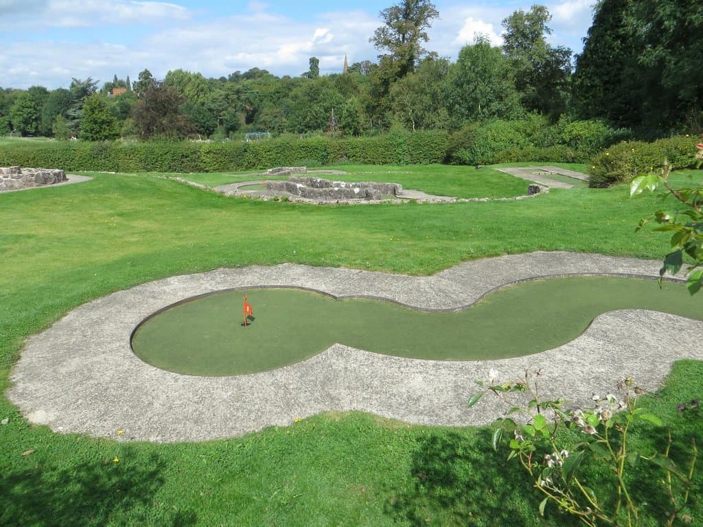 Crazy golf