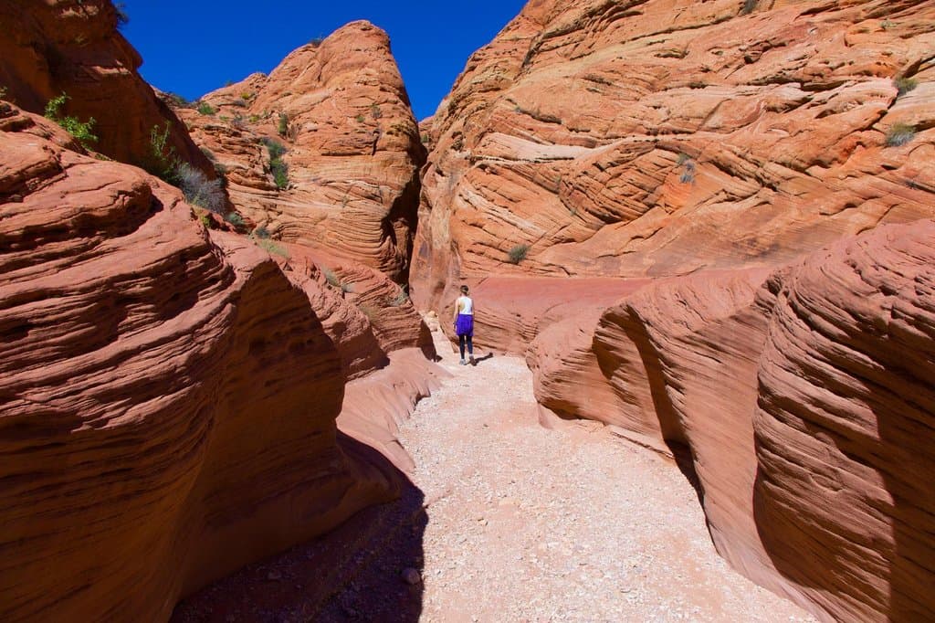 Great rock formations before this slot section