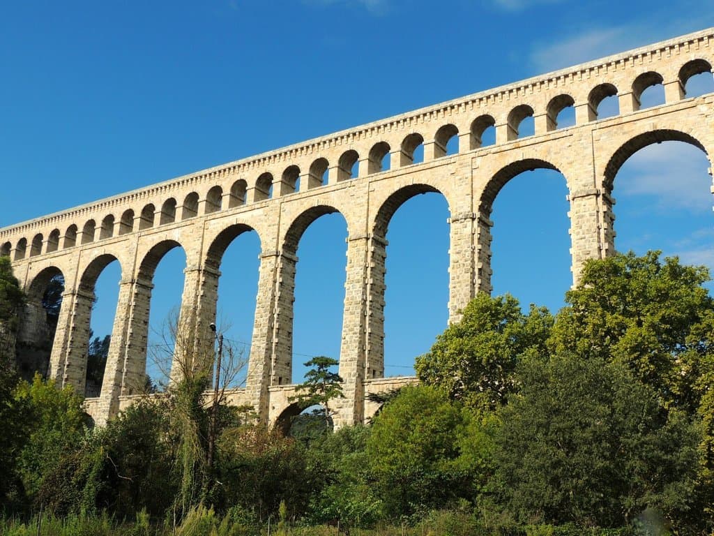 Aqueduc de Roquefavour  |  Pres de Ventabren, Ventabren, France