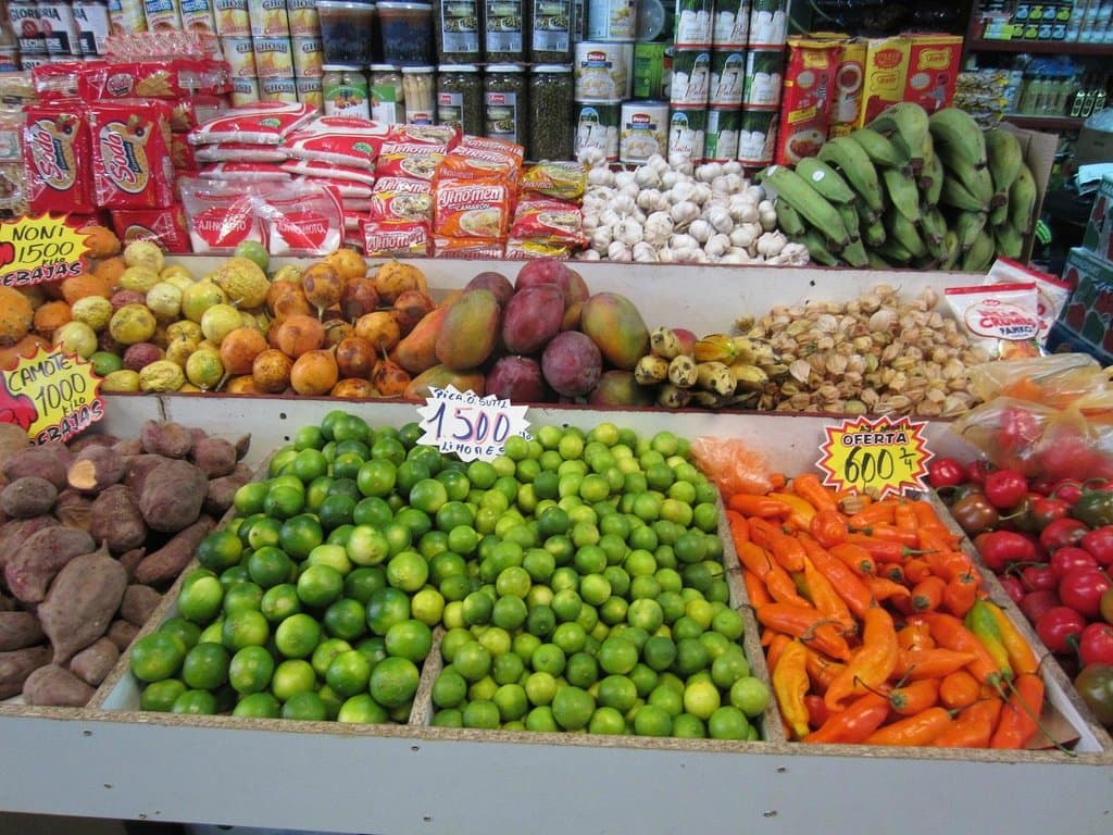 Assorted items - La Vega - Santiago