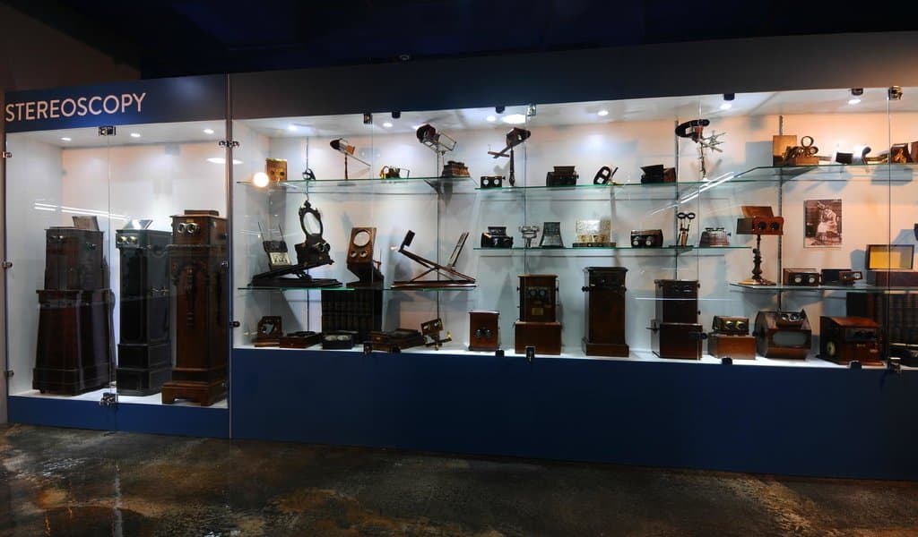 Stereoscopy section