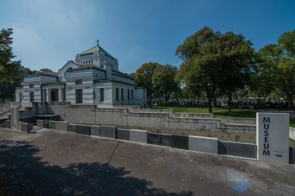 Eingang Wiener Zentralfriedhof Halle 2
