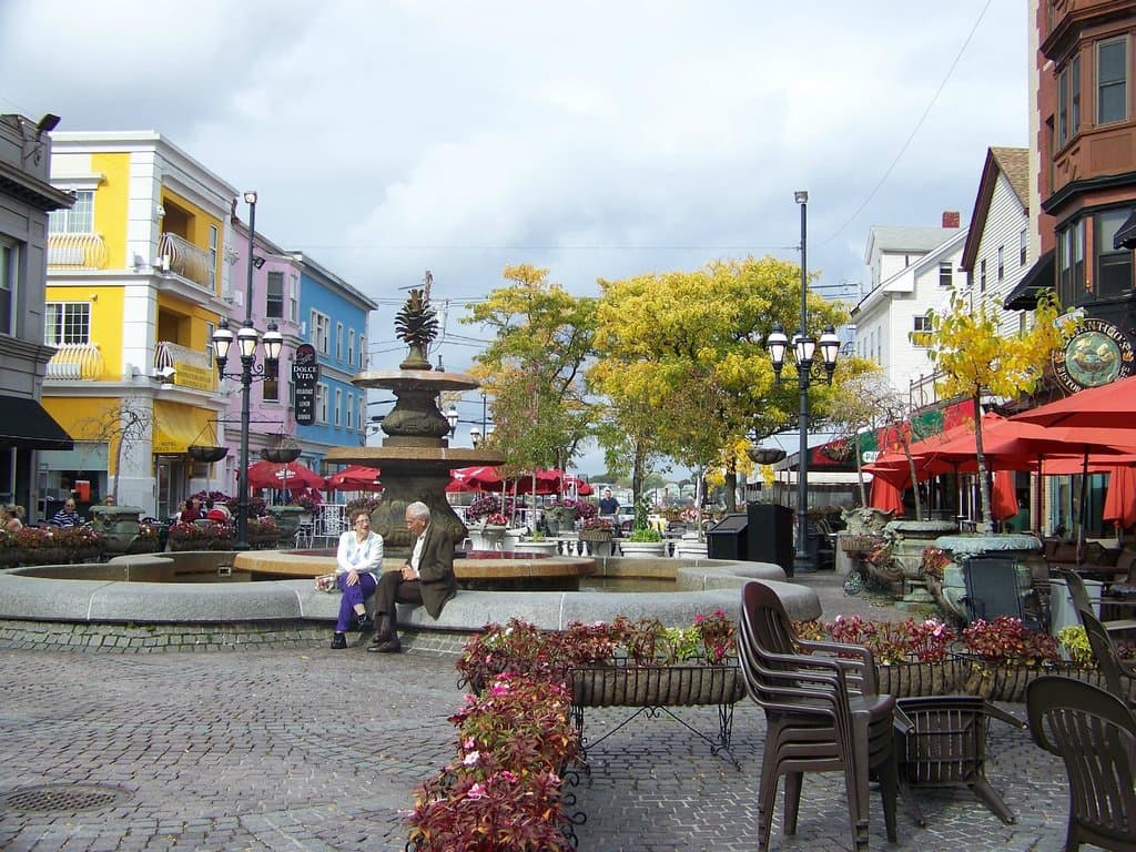 The square looked okay from the outside, so I thought it would be a lot cuter