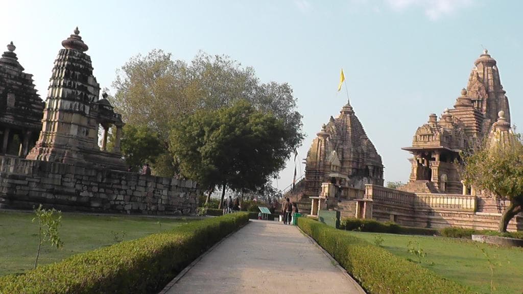3 Temple Complex.