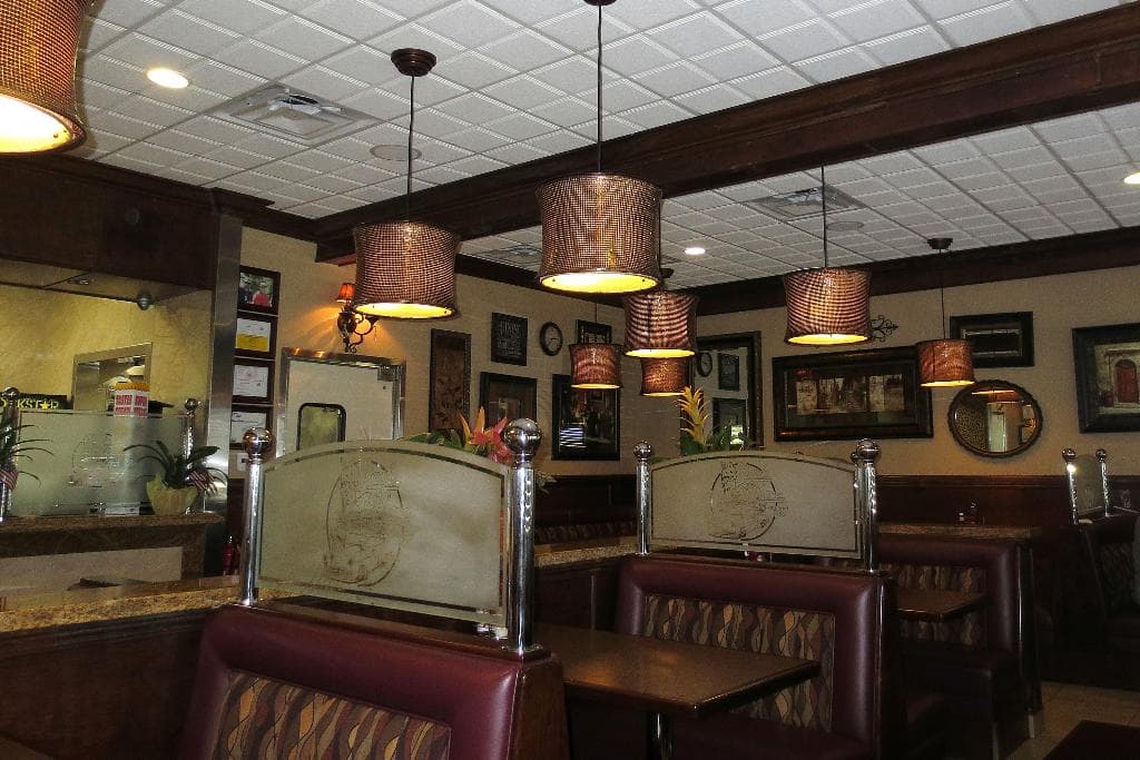 Casual, clean restaurant, good food.