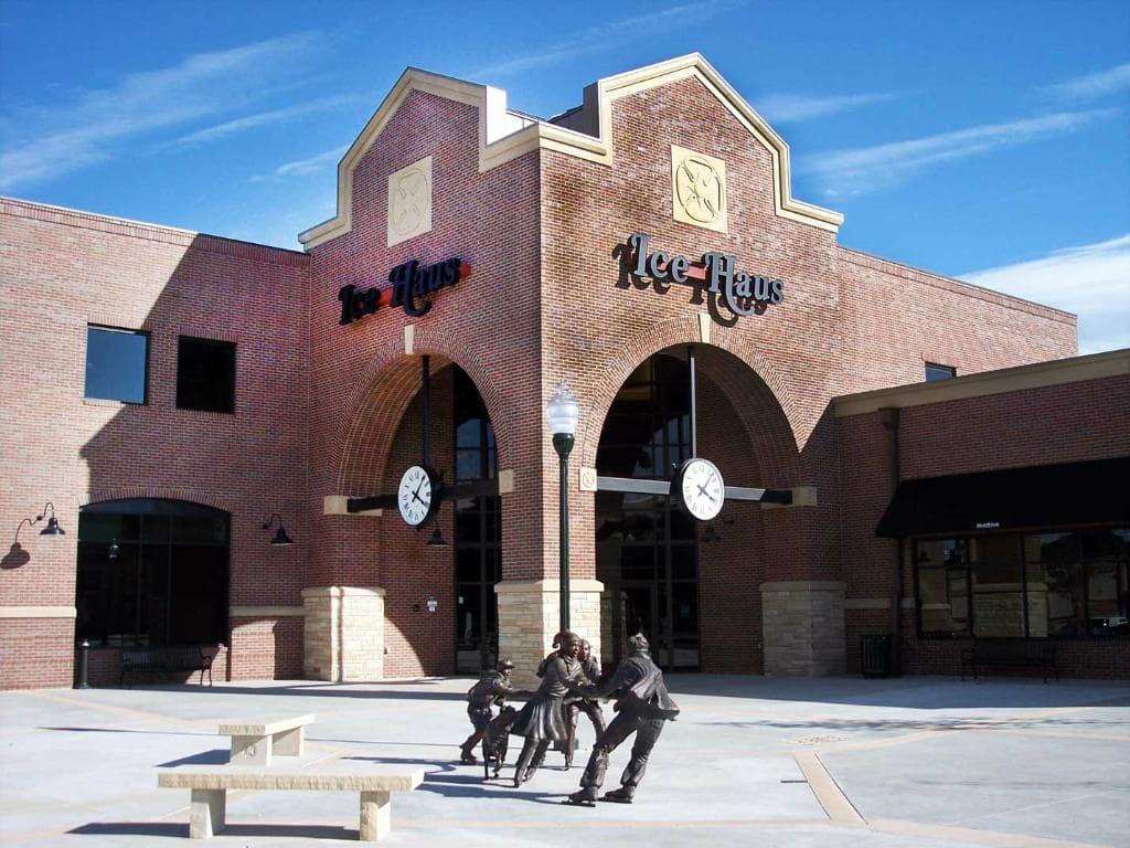 Greeley Ice Haus Exterior.