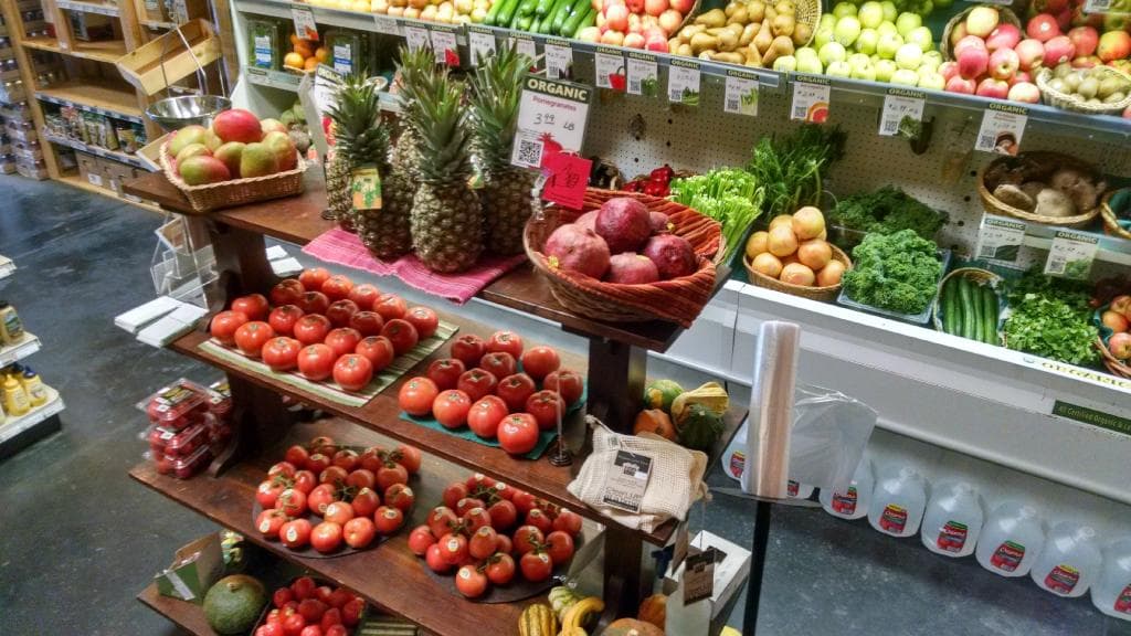 Broad Selection of Fresh Organic Produce