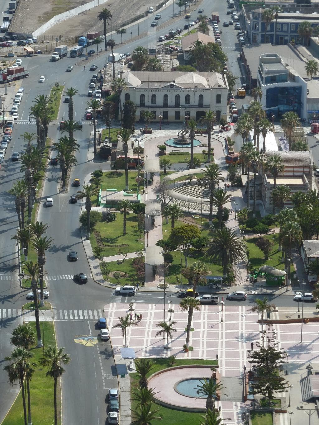 Ein prächtiger Bahnhofs-Vorplatz in Arica/Chile